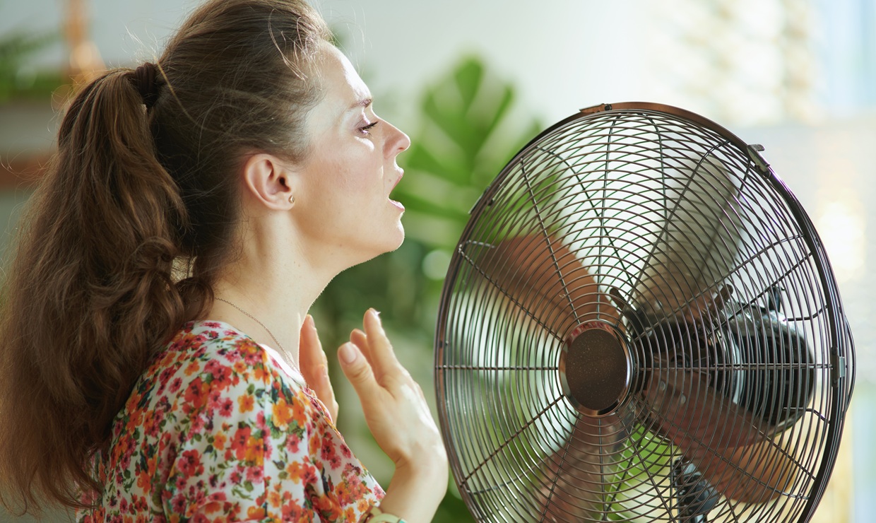 El frío, un riesgo mayor para la salud de los mayores, y el calor para la de los jóvenes