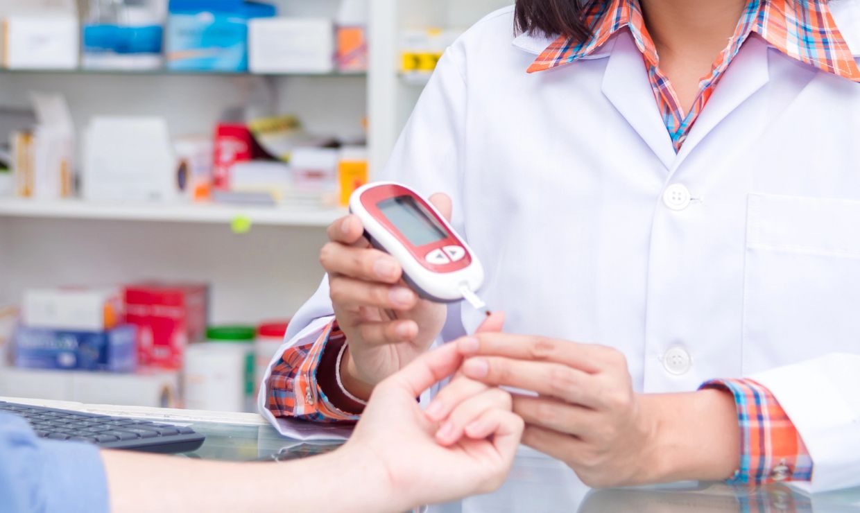 El papel del farmacéutico en el abordaje integral de la diabetes: consejos, prevención y tratamientos