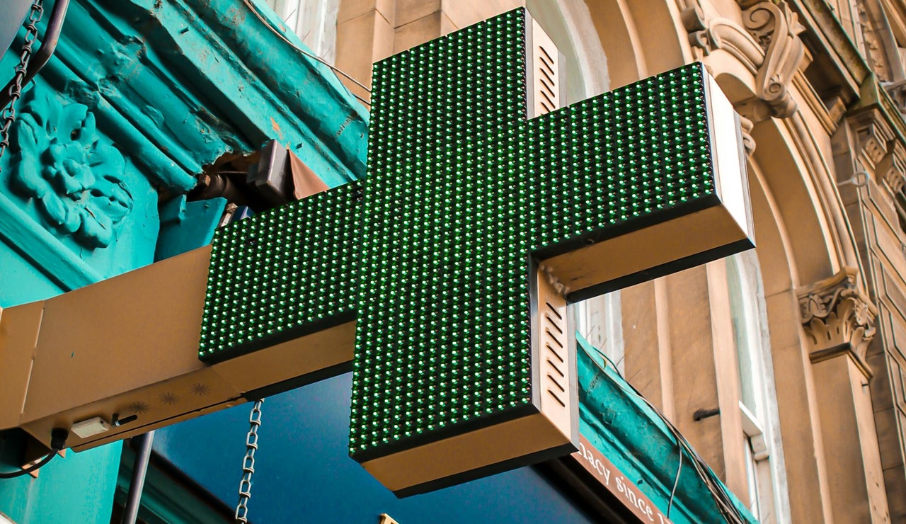 La farmacia irlandesa, cada vez más integrada en Atención Primaria, al poder prescribir medicamentos para 8 patologías comunes