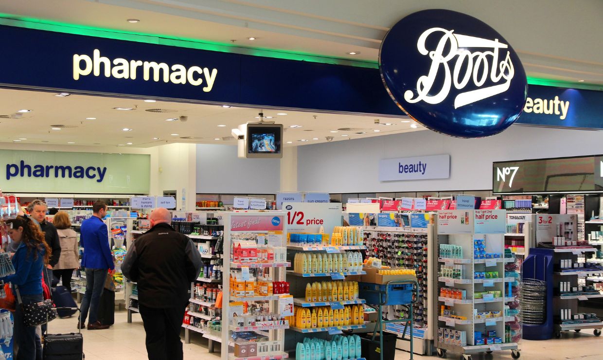 Los farmacéuticos británicos asumen el primer contacto en atención primaria