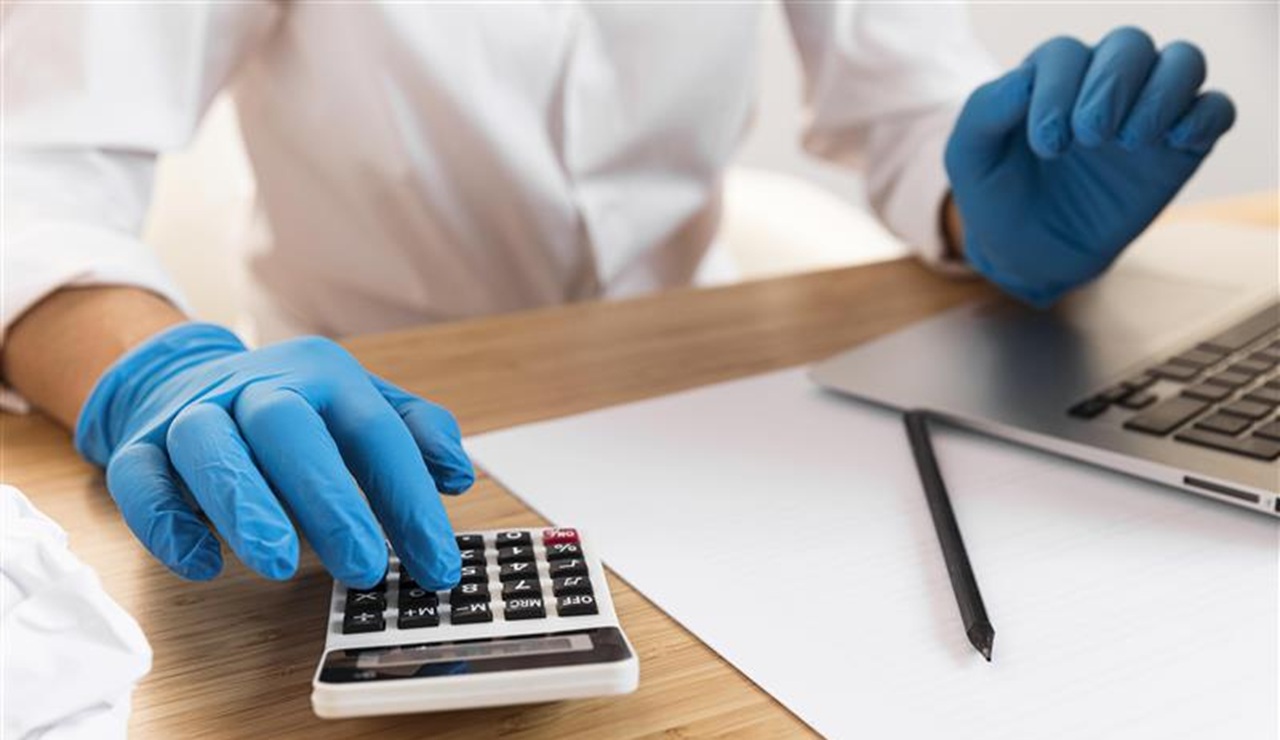 La gestión tributaria de las farmacias tiende hacia una despersonalización