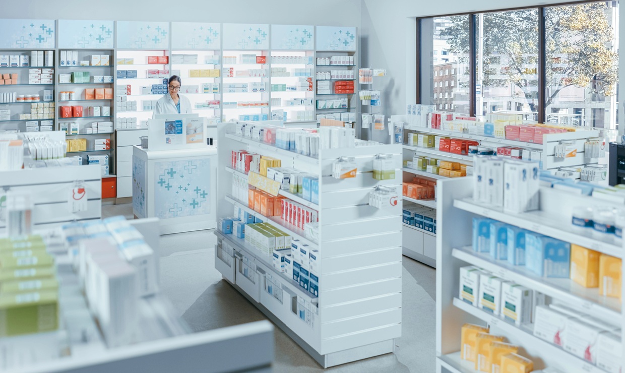 Las farmacias superan por primera vez en cinco años los 24.300 millones de euros facturados