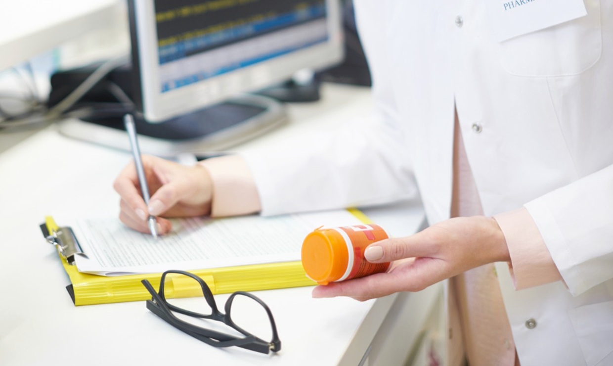 Cómo rentabilizar los ahorros si eres titular de farmacia