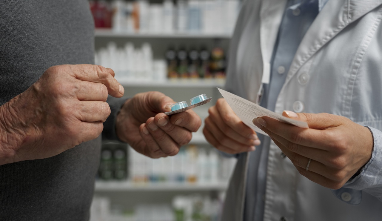 La farmacia rural, en primera línea de acción contra la soledad no deseada