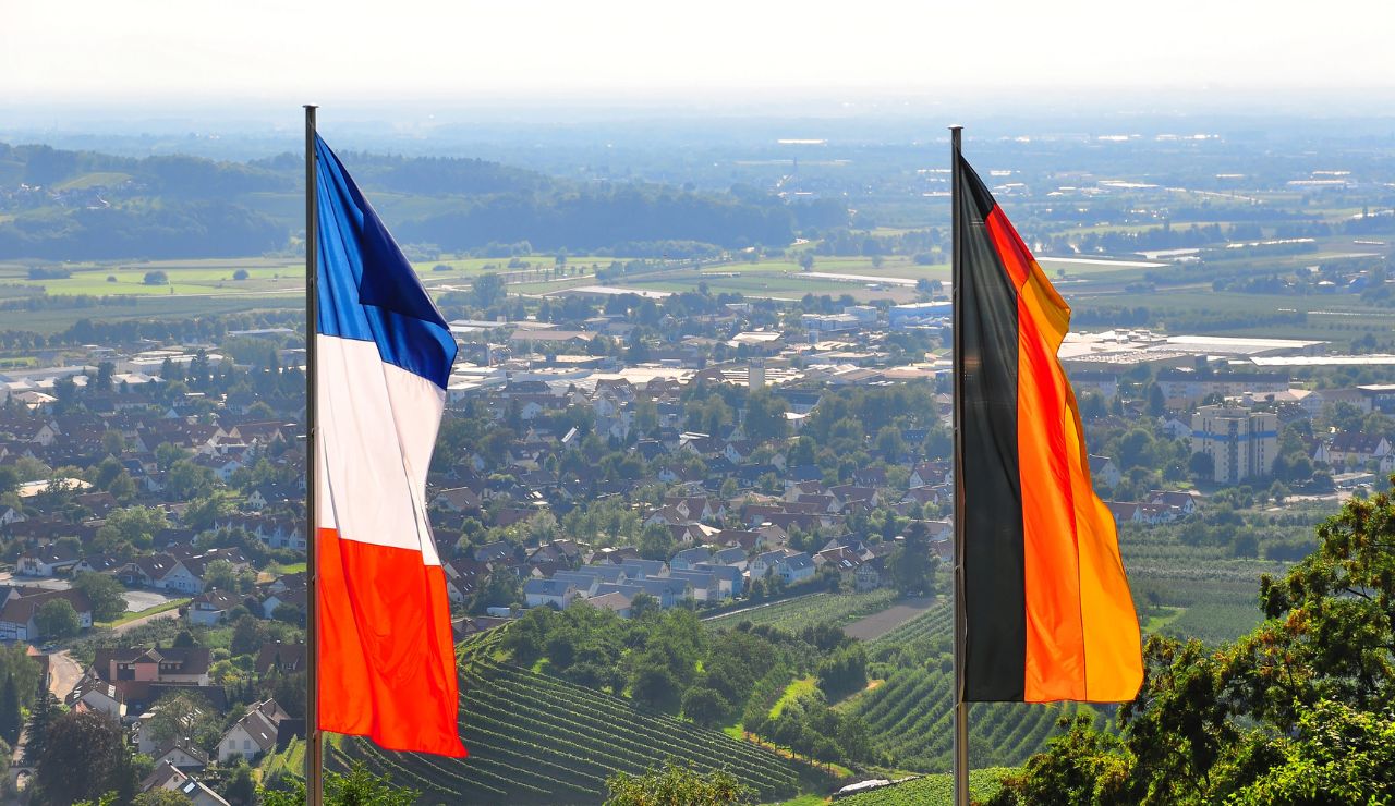 Alemania y Francia mueven ficha: 'cartillas de racionamiento' y fabricación nacional para luchar contra la escasez de medicamentos