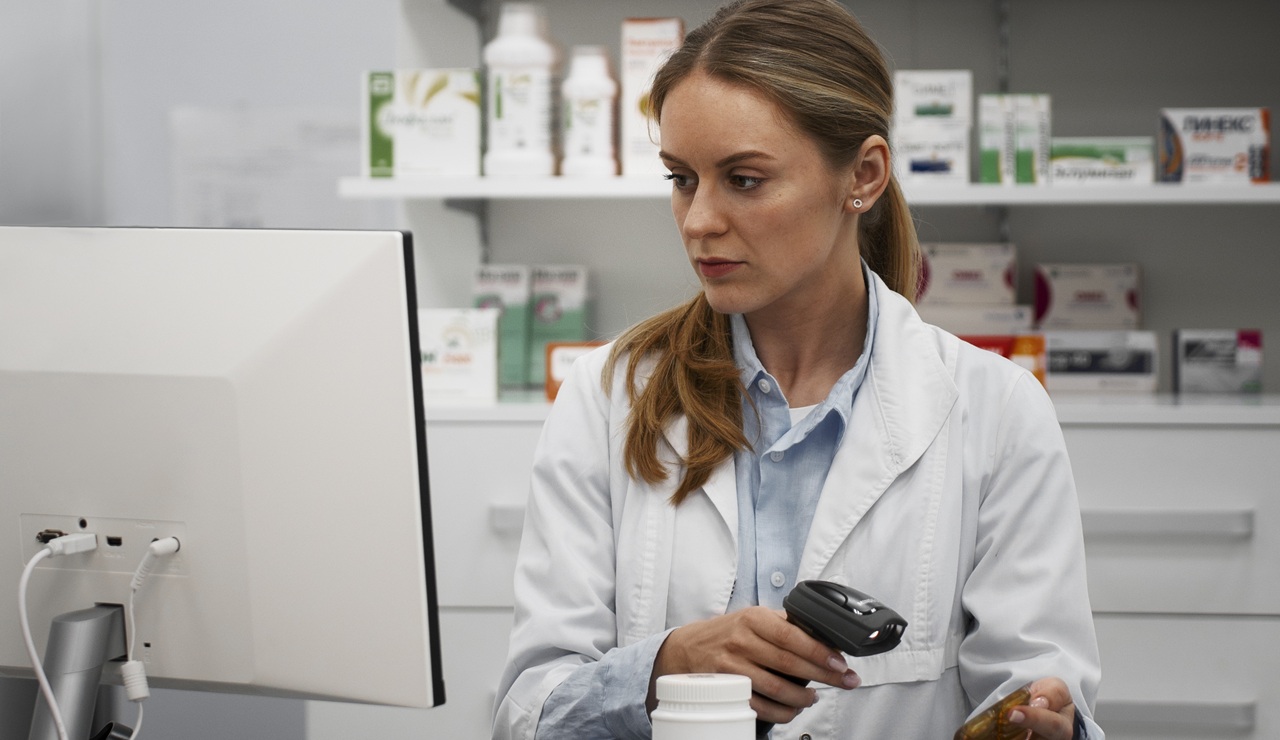 La Comunidad Valenciana modifica un decreto para garantizar la viabilidad de las farmacias en zonas rurales