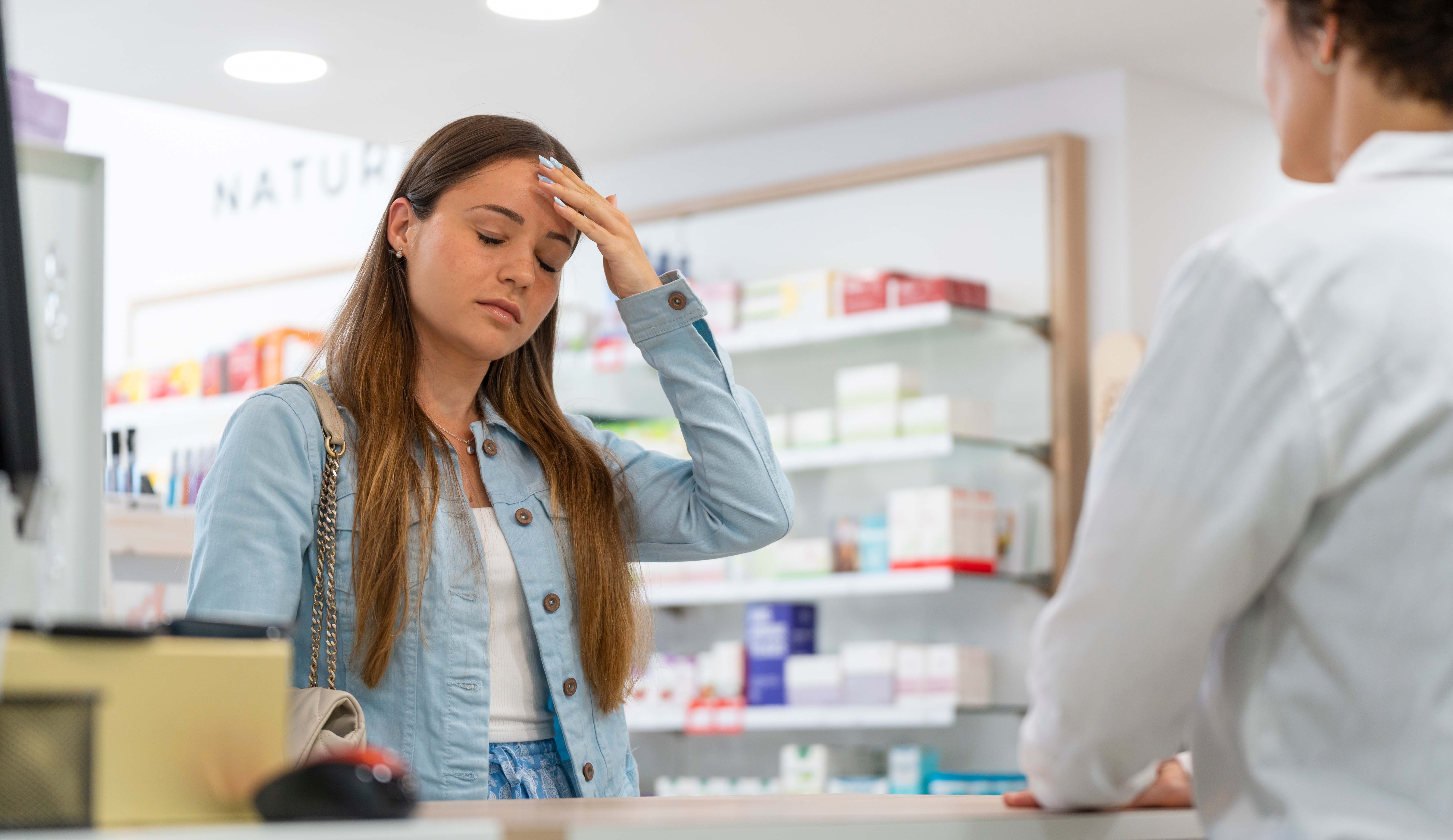 Paciente acude a la farmacia con cefalea