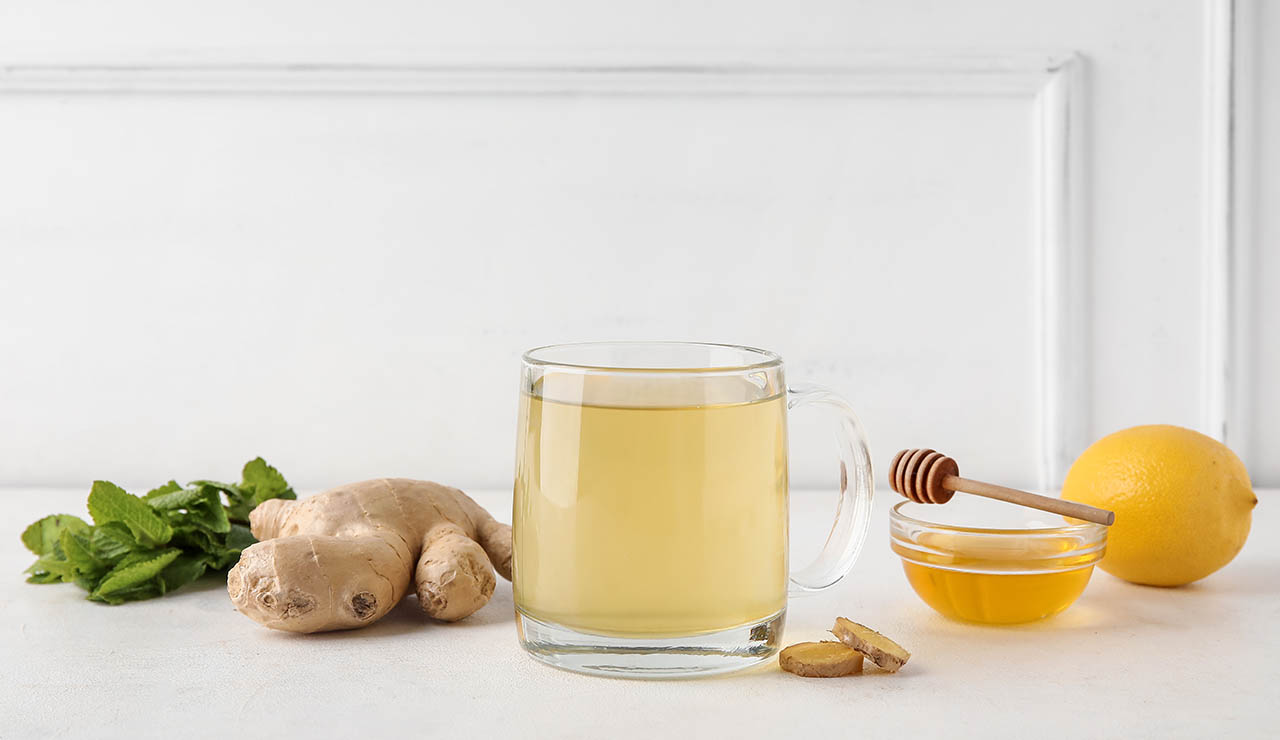 Infusión con miel para el dolor de garganta
