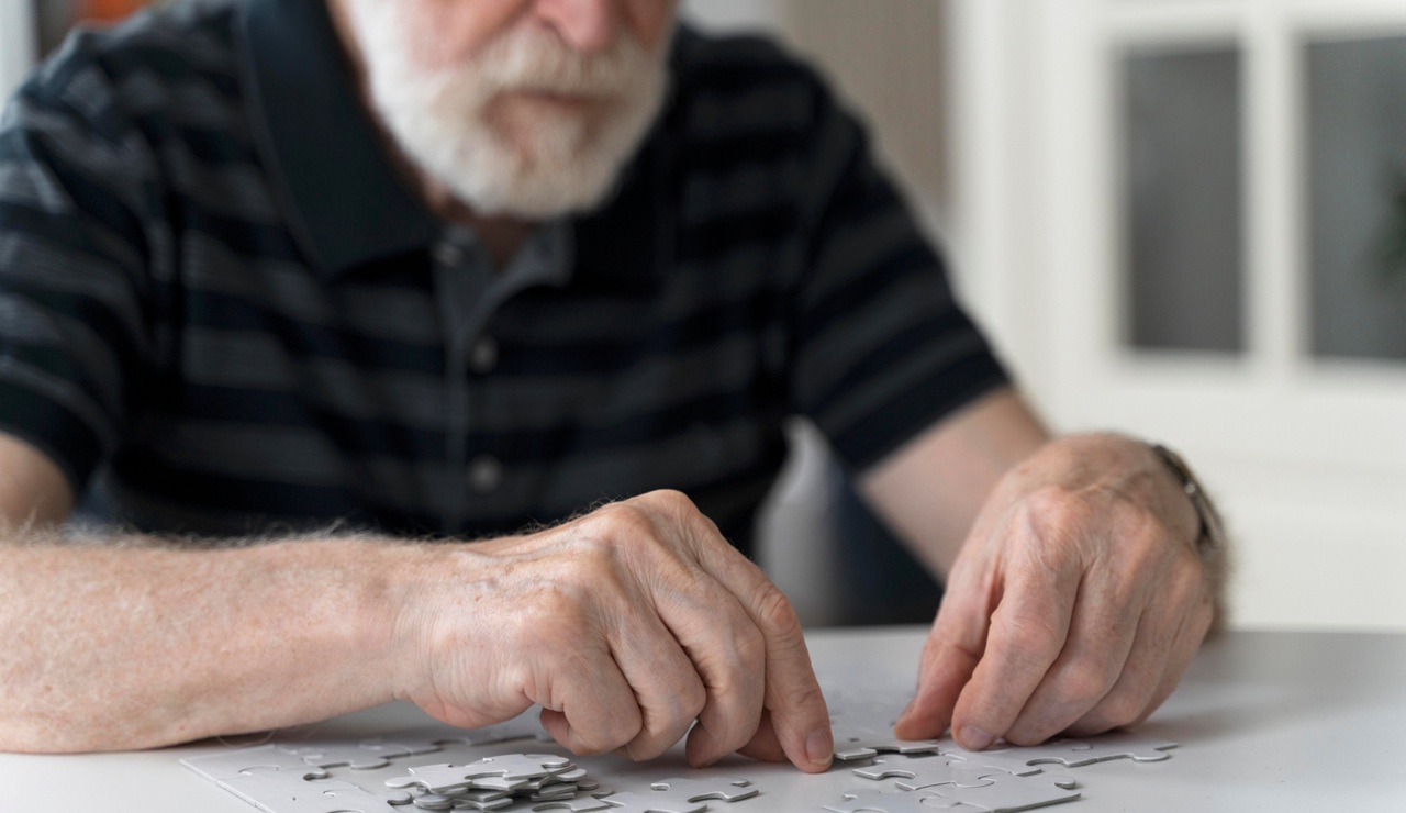 Esta es la edad a la que estar más atentos al desarrollo de patologías neurodegenerativas como el alzhéimer