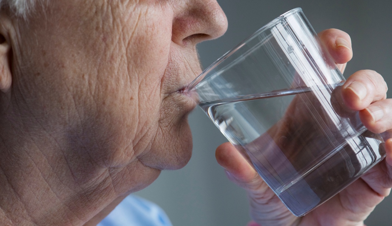 La salud, más vulnerable en temperaturas extremas: ¿cómo evitar un golpe de calor o la deshidratación?
