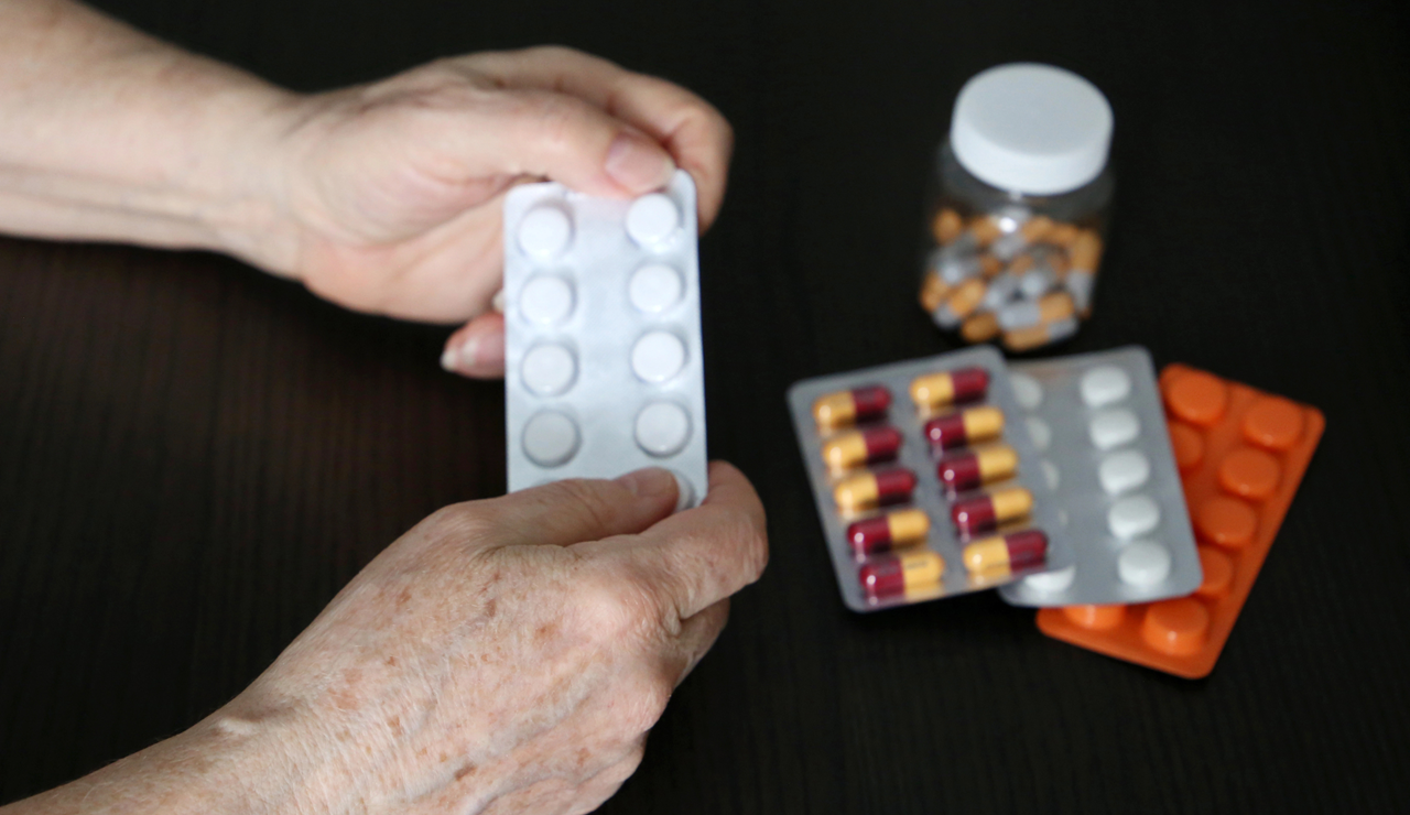 Cuando los síntomas no son solo cosa de la edad: el impacto de la polimedicación en las personas mayores