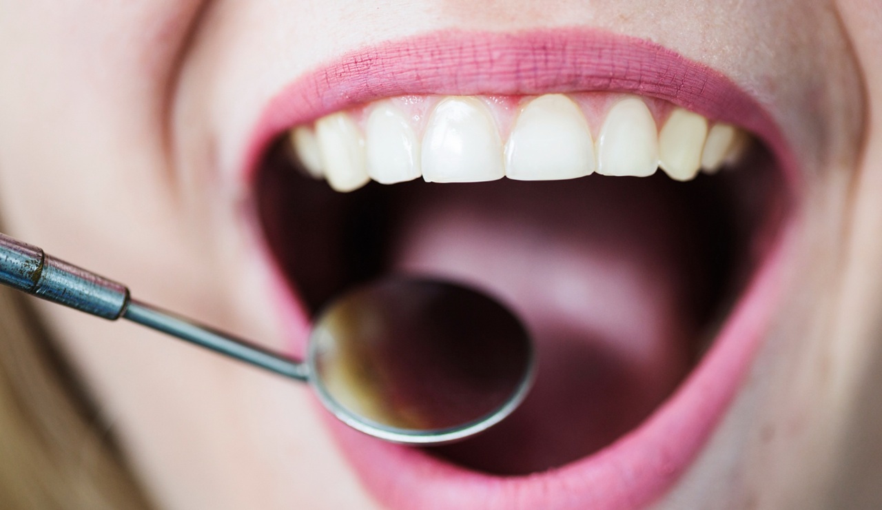 Salud bucodental: las dudas más frecuentes en el mostrador de la farmacia